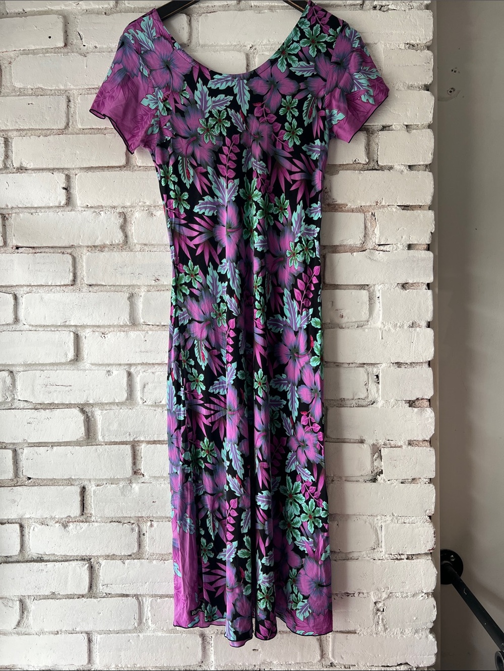 90s vintage Purple Floral Midi Dress with Green Accents - Picture 5 of 6